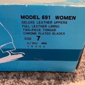 Women’s ice skates